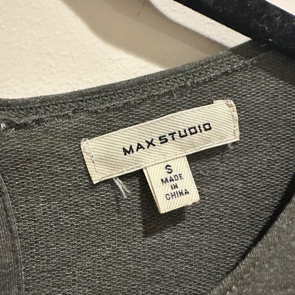 Dark green jumpsuit - Picture 7 of 9